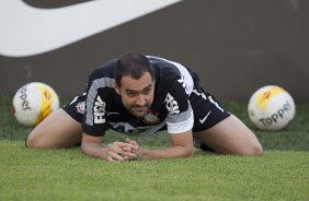 Durante o treino desta tarde no CT Joaquim Grava, no Parque Ecolgico do Tiete. O prximo jogo da equipe ser domingo, dia 24/03, contra o Guarani, de Campinas, no estdio Brinco de Ouro da Princesa, jogo vlido pela 14 rodada do Campeonato Paulista 2013