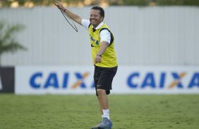 Durante o treino desta tarde no CT Joaquim Grava, no Parque Ecolgico do Tiete. O prximo jogo da equipe ser domingo, dia 24/03, contra o Guarani, de Campinas, no estdio Brinco de Ouro da Princesa, jogo vlido pela 14 rodada do Campeonato Paulista 2013