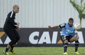 Durante o treino desta tarde no CT Joaquim Grava, no Parque Ecolgico do Tiete. O prximo jogo da equipe ser domingo, dia 24/03, contra o Guarani, de Campinas, no estdio Brinco de Ouro da Princesa, jogo vlido pela 14 rodada do Campeonato Paulista 2013