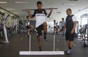 Durante o treino desta manh no CT Joaquim Grava, no Parque Ecolgico do Tiete. O prximo jogo da equipe ser quarta-feira, dia 27/03, contra a Penapolense, no Pacaembu, jogo vlido pela 15 rodada do Campeonato Paulista 2013