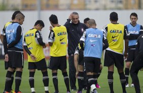 Durante o treino desta tarde no CT Joaquim Grava, no Parque Ecolgico do Tiete. O prximo jogo da equipe ser amanh, quarta-feira, dia 27/03, contra a Penapolense, no Pacaembu, jogo vlido pela 15 rodada do Campeonato Paulista 2013