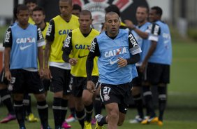 Durante o treino desta tarde no CT Joaquim Grava, no Parque Ecolgico do Tiete. O prximo jogo da equipe ser amanh, quarta-feira, dia 27/03, contra a Penapolense, no Pacaembu, jogo vlido pela 15 rodada do Campeonato Paulista 2013