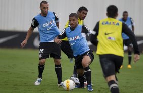 Durante o treino desta tarde no CT Joaquim Grava, no Parque Ecolgico do Tiete. O prximo jogo da equipe ser amanh, quarta-feira, dia 27/03, contra a Penapolense, no Pacaembu, jogo vlido pela 15 rodada do Campeonato Paulista 2013