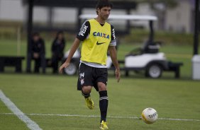 Durante o treino desta tarde no CT Joaquim Grava, no Parque Ecolgico do Tiete. O prximo jogo da equipe ser amanh, quarta-feira, dia 27/03, contra a Penapolense, no Pacaembu, jogo vlido pela 15 rodada do Campeonato Paulista 2013