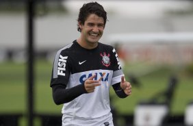 Durante o treino desta tarde no CT Joaquim Grava, no Parque Ecolgico do Tiete. O prximo jogo da equipe ser amanh, quarta-feira, dia 27/03, contra a Penapolense, no Pacaembu, jogo vlido pela 15 rodada do Campeonato Paulista 2013