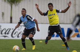 Durante o treino desta tarde no CT Joaquim Grava, no Parque Ecolgico do Tiete. O prximo jogo da equipe ser amanh, quarta-feira, dia 27/03, contra a Penapolense, no Pacaembu, jogo vlido pela 15 rodada do Campeonato Paulista 2013