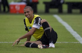 Durante o treino desta tarde no CT Joaquim Grava, no Parque Ecolgico do Tiete. O prximo jogo da equipe ser amanh, quarta-feira, dia 27/03, contra a Penapolense, no Pacaembu, jogo vlido pela 15 rodada do Campeonato Paulista 2013