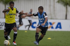 Durante o treino desta tarde no CT Joaquim Grava, no Parque Ecolgico do Tiete. O prximo jogo da equipe ser amanh, quarta-feira, dia 27/03, contra a Penapolense, no Pacaembu, jogo vlido pela 15 rodada do Campeonato Paulista 2013