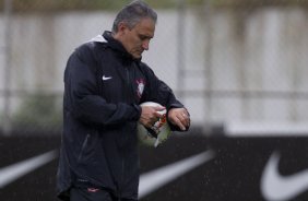 Durante o treino desta tarde no CT Joaquim Grava, no Parque Ecolgico do Tiete. O prximo jogo da equipe ser amanh, quarta-feira, dia 27/03, contra a Penapolense, no Pacaembu, jogo vlido pela 15 rodada do Campeonato Paulista 2013