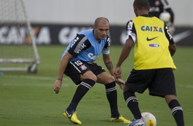 Durante o treino desta tarde no CT Joaquim Grava, no Parque Ecolgico do Tiete. O prximo jogo da equipe ser amanh, quarta-feira, dia 27/03, contra a Penapolense, no Pacaembu, jogo vlido pela 15 rodada do Campeonato Paulista 2013