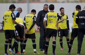 Durante o treino desta tarde no CT Joaquim Grava, no Parque Ecolgico do Tiete. O prximo jogo da equipe ser amanh, quarta-feira, dia 27/03, contra a Penapolense, no Pacaembu, jogo vlido pela 15 rodada do Campeonato Paulista 2013