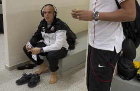 Nos vestiários antes da partida entre Corinthians x Penapolense realizada esta noite no estádio do Pacaembu, jogo válido pela 15ª rodada do Campeonato Paulista de 2013