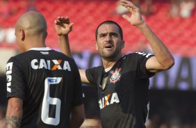 Durante a partida entre São Paulo x Corinthians realizada esta tarde no estádio do Morumbi, jogo válido pela 16ª rodada do Campeonato Paulista de 2013