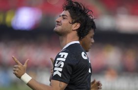Durante a partida entre São Paulo x Corinthians realizada esta tarde no estádio do Morumbi, jogo válido pela 16ª rodada do Campeonato Paulista de 2013