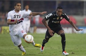 Durante a partida entre São Paulo x Corinthians realizada esta tarde no estádio do Morumbi, jogo válido pela 16ª rodada do Campeonato Paulista de 2013