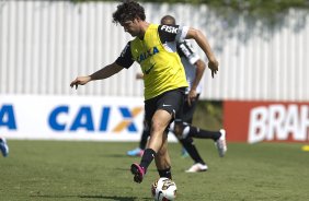 Durante o treino desta manh no CT Joaquim Grava, no Parque Ecolgico do Tiete. O prximo jogo da equipe ser quarta-feira, dia 03/04, contra o Millonarios, da Colmbia, no estdio El Campn, em Bogota, jogo de volta vlido pela Copa Libertadores da Amrica 2013