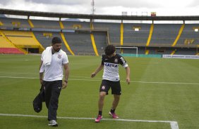 Durante o treino desta manh no anexo ao estdio El Campn, na cidade de Bogota, Colmbia. O prximo jogo da equipe ser amanh, quarta-feira, dia 03/04, contra o Millonarios, da Colmbia, no estdio El Campn, em Bogota, jogo de volta vlido pela Copa Libertadores da Amrica 2013