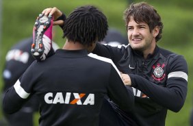 Durante o treino desta manh no anexo ao estdio El Campn, na cidade de Bogota, Colmbia. O prximo jogo da equipe ser amanh, quarta-feira, dia 03/04, contra o Millonarios, da Colmbia, no estdio El Campn, em Bogota, jogo de volta vlido pela Copa Libertadores da Amrica 2013