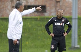 Durante o treino desta manh no anexo ao estdio El Campn, na cidade de Bogota, Colmbia. O prximo jogo da equipe ser amanh, quarta-feira, dia 03/04, contra o Millonarios, da Colmbia, no estdio El Campn, em Bogota, jogo de volta vlido pela Copa Libertadores da Amrica 2013