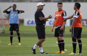 Durante o treino desta tarde no CT Joaquim Grava, no Parque Ecolgico do Tiete. O prximo jogo da equipe ser domingo, dia 07/04, contra o So Bernardo, no Pacaembu, jogo vlido pela 17 rodada do Campeonato Paulista 2013