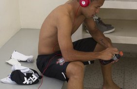 Nos vestiários antes da partida entre Corinthians x São Bernardo realizada esta tarde no estádio do Pacaembu, jogo válido pela 17ª rodada do Campeonato Paulista de 2013