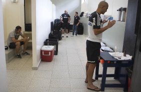 Nos vestirios antes da partida entre Corinthians x So Bernardo realizada esta tarde no estdio do Pacaembu, jogo vlido pela 17 rodada do Campeonato Paulista de 2013