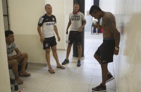 Nos vestiários antes da partida entre Corinthians x São Bernardo realizada esta tarde no estádio do Pacaembu, jogo válido pela 17ª rodada do Campeonato Paulista de 2013