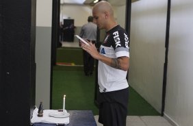 Nos vestiários antes da partida entre Corinthians x São Bernardo realizada esta tarde no estádio do Pacaembu, jogo válido pela 17ª rodada do Campeonato Paulista de 2013