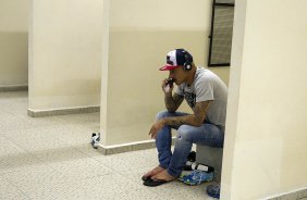 Nos vestiários antes da partida entre Corinthians x São Bernardo realizada esta tarde no estádio do Pacaembu, jogo válido pela 17ª rodada do Campeonato Paulista de 2013