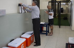 Nos vestirios antes da partida entre Corinthians x So Bernardo realizada esta tarde no estdio do Pacaembu, jogo vlido pela 17 rodada do Campeonato Paulista de 2013