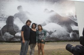 Tupanzinho, na inauguraçnao do painel que retrata seu gol em 1990, primeiro Campeonato Brasileiro do Corinthians, durante o treino desta tarde no CT Joaquim Grava, no Parque Ecológico do Tiete. O próximo jogo da equipe será quarta-feira, dia 10/04, contra o San José, da Bolivia, no Pacaembu, jogo da volta válido pela fase de classificação da Copa Libertadores da América 2013
