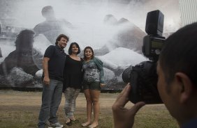 Tupanzinho, na inauguranao do painel que retrata seu gol em 1990, primeiro Campeonato Brasileiro do Corinthians, durante o treino desta tarde no CT Joaquim Grava, no Parque Ecolgico do Tiete. O prximo jogo da equipe ser quarta-feira, dia 10/04, contra o San Jos, da Bolivia, no Pacaembu, jogo da volta vlido pela fase de classificao da Copa Libertadores da Amrica 2013