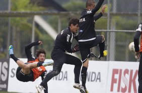 Durante o treino desta tarde no CT Joaquim Grava, no Parque Ecolgico do Tiete. O prximo jogo da equipe ser domingo, dia 21/04, contra o Atltico Sorocaba, no Pacaembu,, jogo vlido pelo Campeonato Paulista de 2013