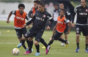 Durante o treino desta tarde no CT Joaquim Grava, no Parque Ecolgico do Tiete. O prximo jogo da equipe ser domingo, dia 21/04, contra o Atltico Sorocaba, no Pacaembu,, jogo vlido pelo Campeonato Paulista de 2013