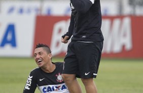 Durante o treino desta tarde no CT Joaquim Grava, no Parque Ecolgico do Tiete. O prximo jogo da equipe ser domingo, dia 21/04, contra o Atltico Sorocaba, no Pacaembu,, jogo vlido pelo Campeonato Paulista de 2013