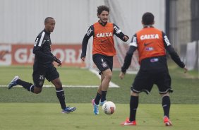 Durante o treino desta tarde no CT Joaquim Grava, no Parque Ecolgico do Tiete. O prximo jogo da equipe ser domingo, dia 21/04, contra o Atltico Sorocaba, no Pacaembu,, jogo vlido pelo Campeonato Paulista de 2013