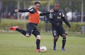 Durante o treino desta tarde no CT Joaquim Grava, no Parque Ecolgico do Tiete. O prximo jogo da equipe ser domingo, dia 21/04, contra o Atltico Sorocaba, no Pacaembu,, jogo vlido pelo Campeonato Paulista de 2013