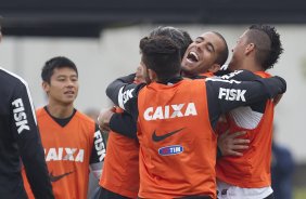 Durante o treino desta tarde no CT Joaquim Grava, no Parque Ecolgico do Tiete. O prximo jogo da equipe ser domingo, dia 21/04, contra o Atltico Sorocaba, no Pacaembu,, jogo vlido pelo Campeonato Paulista de 2013