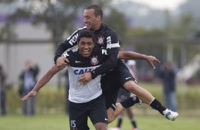 Durante o treino desta tarde no CT Joaquim Grava, no Parque Ecolgico do Tiete. O prximo jogo da equipe ser domingo, dia 21/04, contra o Atltico Sorocaba, no Pacaembu,, jogo vlido pelo Campeonato Paulista de 2013