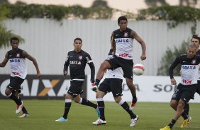 Durante o treino desta tarde no CT Joaquim Grava, no Parque Ecolgico do Tiete. O prximo jogo da equipe ser domingo, dia 29/04, contra a Ponte Preta, em Campinas, jogo vlido pelas semi-finais do Campeonato Paulista de 2013