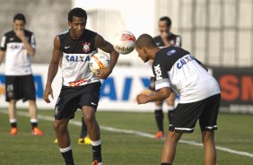 Durante o treino desta tarde no CT Joaquim Grava, no Parque Ecolgico do Tiete. O prximo jogo da equipe ser domingo, dia 29/04, contra a Ponte Preta, em Campinas, jogo vlido pelas semi-finais do Campeonato Paulista de 2013