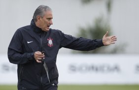 Durante o treino desta tarde no CT Joaquim Grava, no Parque Ecolgico do Tiete. O prximo jogo da equipe ser domingo, dia 29/04, contra a Ponte Preta, em Campinas, jogo vlido pelas semi-finais do Campeonato Paulista de 2013