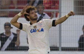 Durante a partida entre Ponte Preta x Corinthians realizada esta tarde no estádio Moisés Licarelli, em Campinas, jogo válido pelas oitavas de final do Campeonato Paulista de 2013