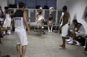 Nos vestiários antes da partida entre Ponte Preta x Corinthians realizada esta tarde no estádio Moisés Licarelli, em Campinas, jogo válido pelas oitavas de final do Campeonato Paulista de 2013