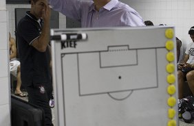 Nos vestiários antes da partida entre Ponte Preta x Corinthians realizada esta tarde no estádio Moisés Licarelli, em Campinas, jogo válido pelas oitavas de final do Campeonato Paulista de 2013