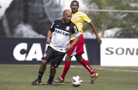 Comissao tecnica do Corinthians faz uma pelada contra os funcionarios da Arena Corinthians após o treino desta manhã no CT Joaquim Grava, no Parque Ecológico do Tiete. O próximo jogo da equipe será domingo, dia 12/05, contra o Santos, no Pacaembu, jogo de ida válido pela final do Campeonato Paulista de 2013