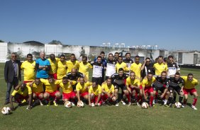 Comissao tecnica do Corinthians faz uma pelada contra os funcionarios da Arena Corinthians após o treino desta manhã no CT Joaquim Grava, no Parque Ecológico do Tiete. O próximo jogo da equipe será domingo, dia 12/05, contra o Santos, no Pacaembu, jogo de ida válido pela final do Campeonato Paulista de 2013