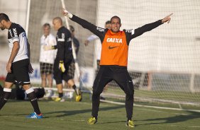 Durante o treino desta tarde no CT Joaquim Grava, no Parque Ecolgico do Tiete. O prximo jogo da equipe ser domingo, dia 12/05, contra o Santos, no Pacaembu, jogo de ida vlido pela final do Campeonato Paulista de 2013