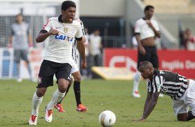 Durante a partida entre Corinthians x Santos realizada esta tarde no estdio do Pacaembu, primeiro jogo da final do Campeonato Paulista de 2013