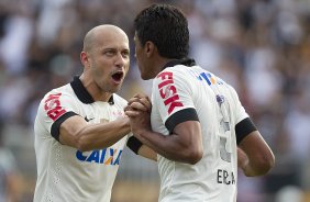 Durante a partida entre Corinthians x Santos realizada esta tarde no estdio do Pacaembu, primeiro jogo da final do Campeonato Paulista de 2013